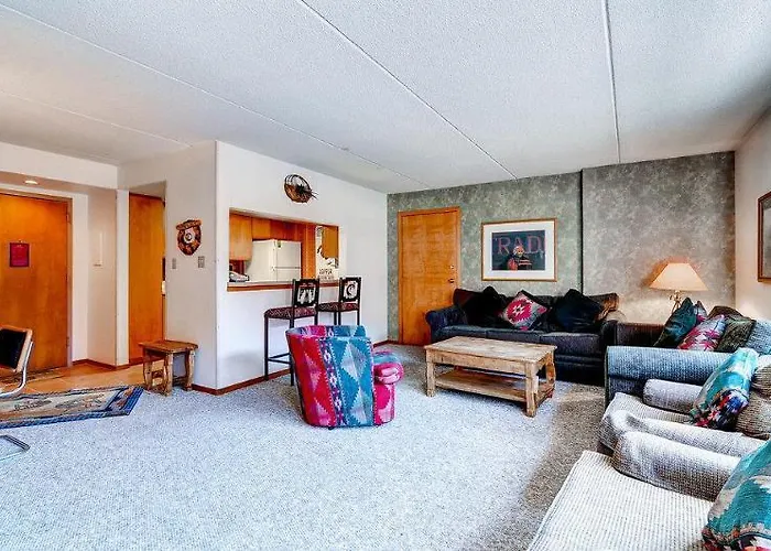 East Village 3*