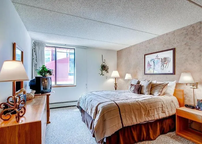 Hotel East Village 3*
